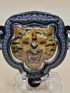 เหรียญหน้าพยัคฆ์ (หน้าเสือ) รุ่นสร้างวัด หลวงปู่ศิลา สิริจันโท ออก วัดโพธิ์ศรีสะอาด จังหวัดกาฬสินธุ์ ปี 2568
