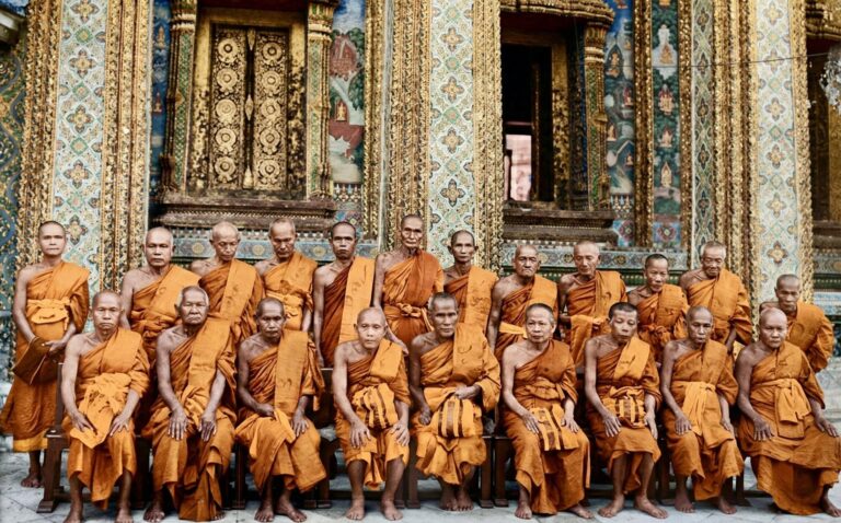 รูปประกอบ ๒๑ ยอดพระอริยคณาจารย์ ในพิธีมหาพุทธาภิเษก ณ วัดราชบพิธฯ กรุงเทพฯ